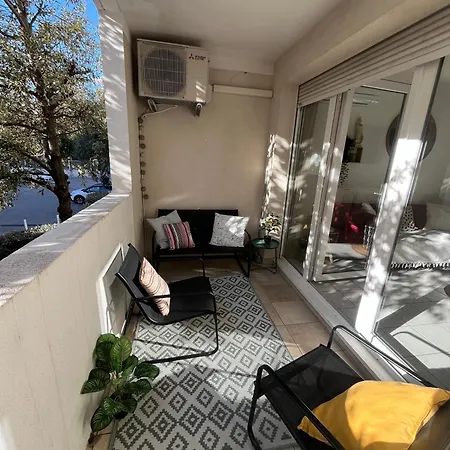 Joli / Parking / Clim / Wifi Apartment *