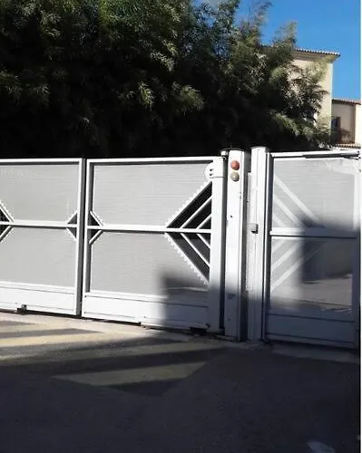 Joli / Parking / Clim / Wifi Apartamento